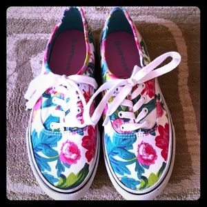 Air walk women’s canvas sneaker shoes - floral
